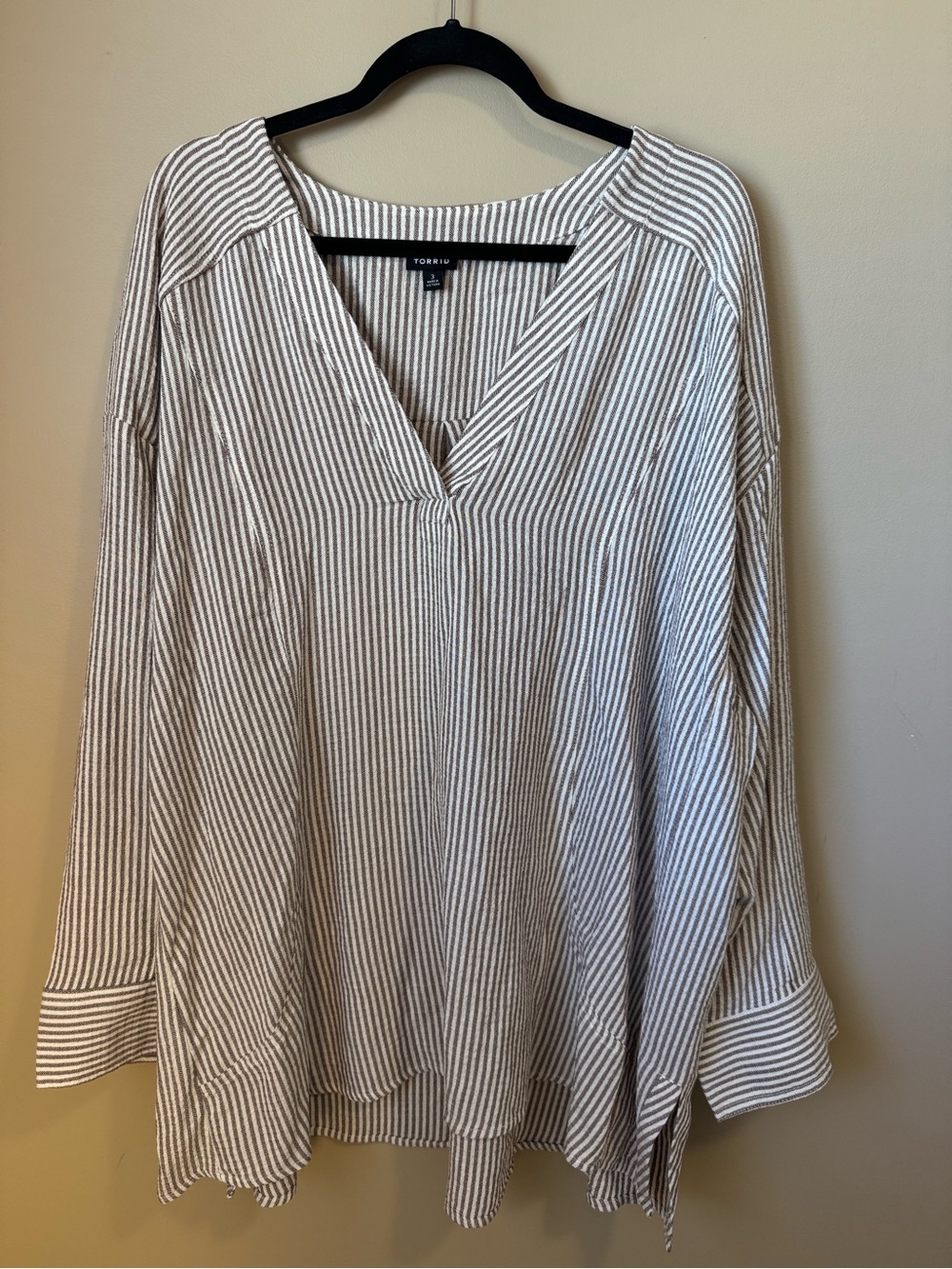 TORRID Women's Cream & Brown Striped V Neck Tunic Pullover Top Size 3X